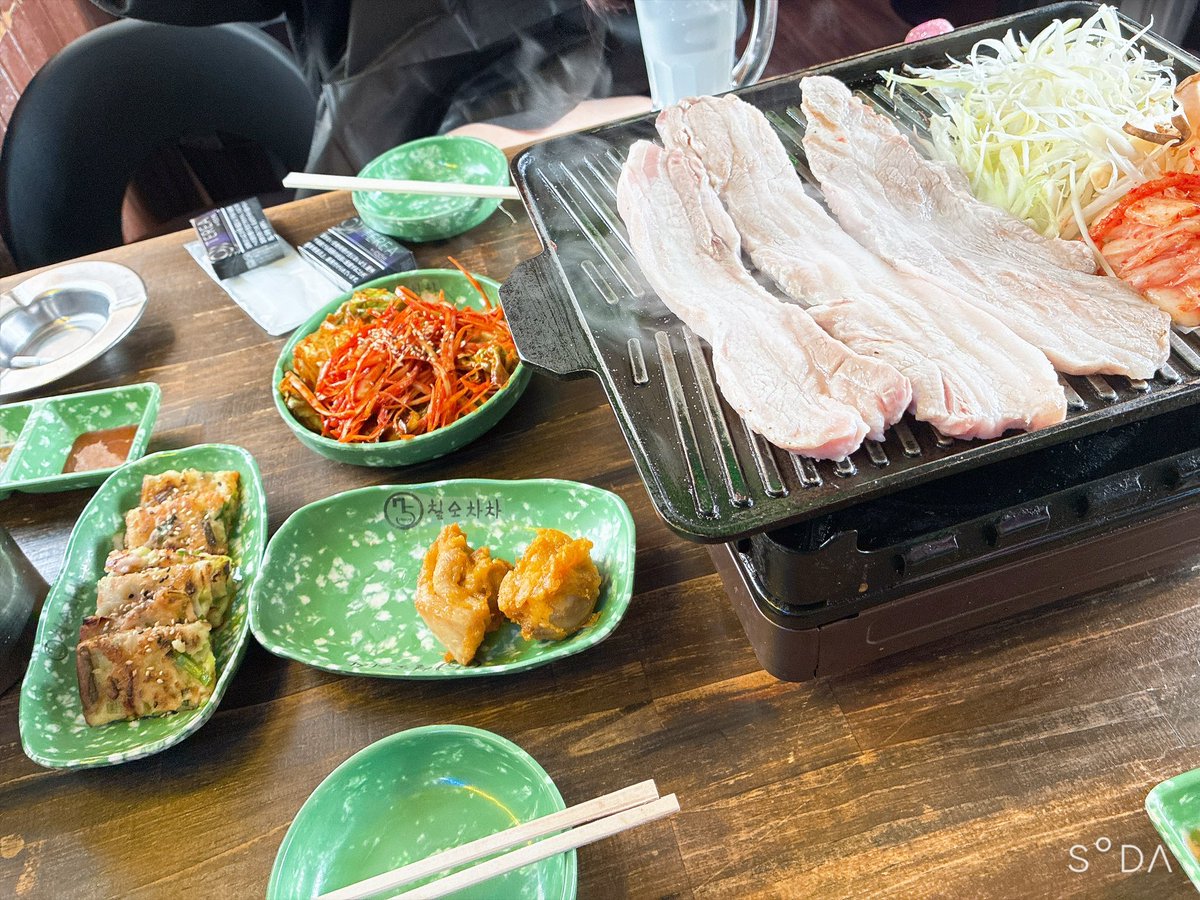 pasoprr's tweet photo. 今回もめちゃ楽しかったなぁ😊
めちゃ酒飲んで肉食った気がする笑
明日からまた仕事頑張らなあかんなぁ https://t.co/cLU6IIv0Gd