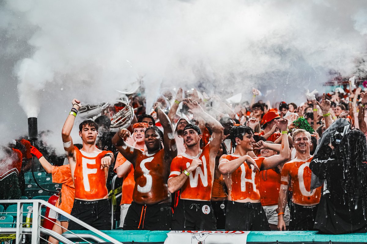 CanesFootball's tweet photo. INSANE energy from our Canes Family last night.

DIFFERENCE MAKERS! We'll see you back at @HardRockStadium next Saturday! 🙌 https://t.co/6DZyzCvNAb