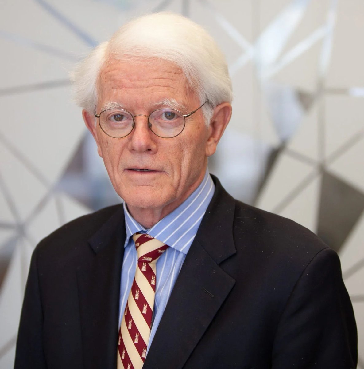 QCompounding's tweet photo. “If a stock is down but the fundamentals are positive, you should buy more of it.” – Peter Lynch https://t.co/7TXZ70wGK0