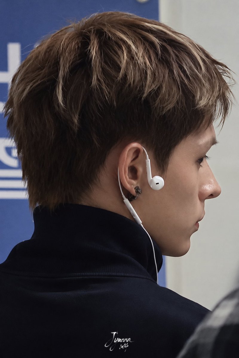 Jyannn_1014's tweet photo. 261018 ✈️

#제임스 #JAMES #趙雨凡 https://t.co/6DQagVRZKu