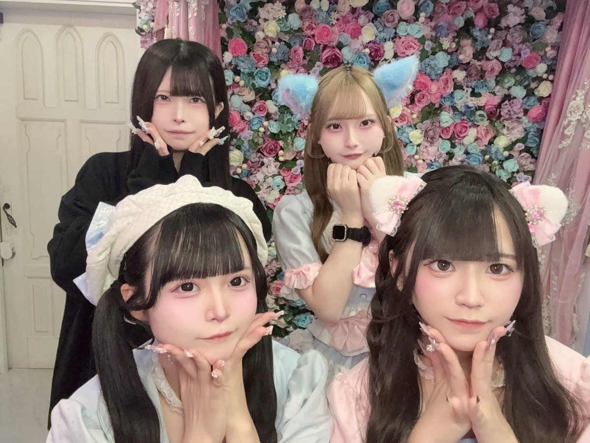 aichu_ru's tweet photo. 【 10/18＊本日の猫ちゃん🐱ྀི 】

19:00〜
れい @__reidao 
なぎさ @____babunano 
ひめ @hime_nyan6 
ありす @_alicetoile 

📍 東京都新宿区歌舞伎町2-38-8 
八汐会館2階
💒 19:00〜24:00
🧋https://t.co/8sksze1j2A https://t.co/9tzOLwu78A