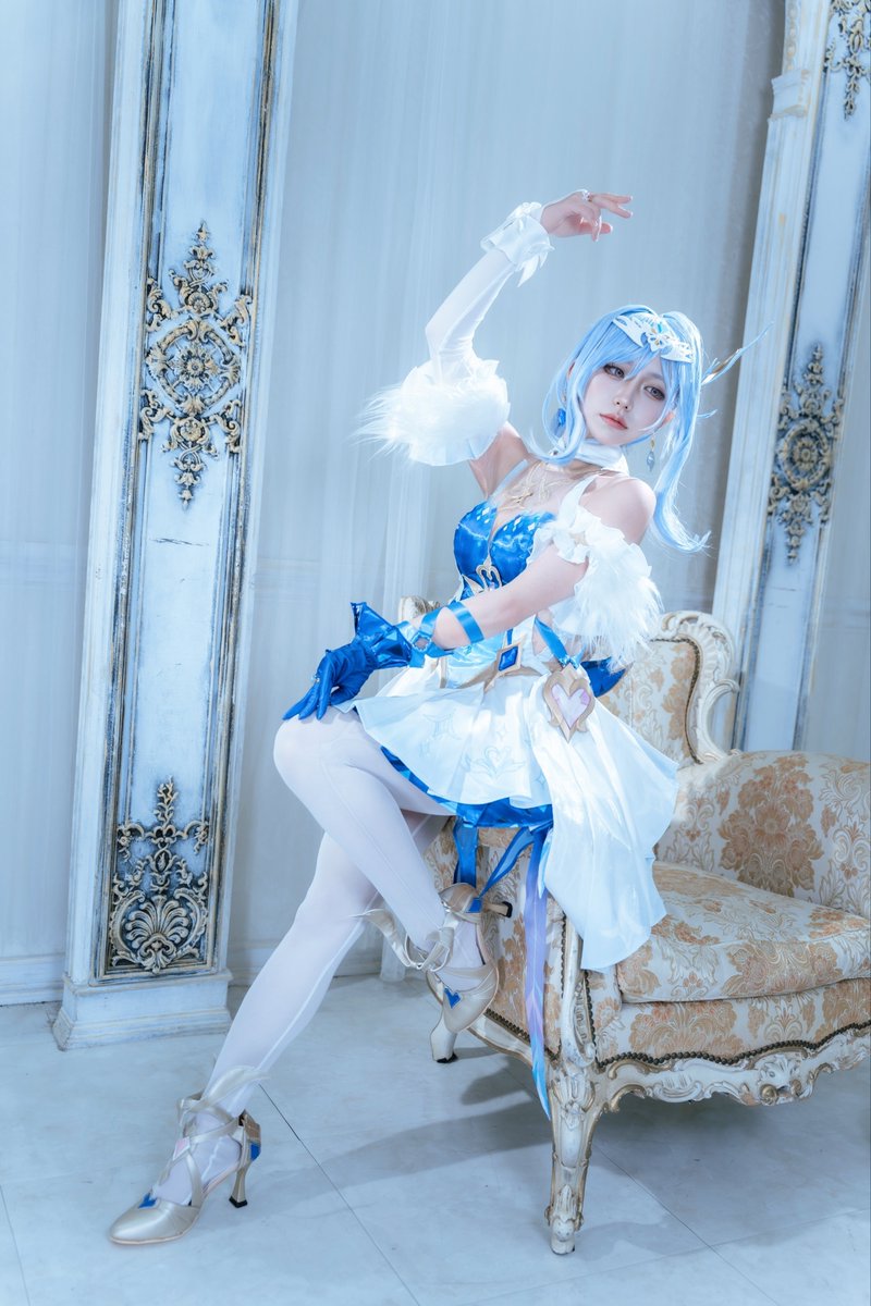 OctoPazz_'s tweet photo. Cosplay　原神 / genshinimpact
　　　　　オデット

―　❄︎.*❄️柔らかな雪の幻❄️❄︎.*　―

📸: @niusonglin 
#原神 
#GenshinImpact 
#オデット #Odette https://t.co/dSIh6lRrnW