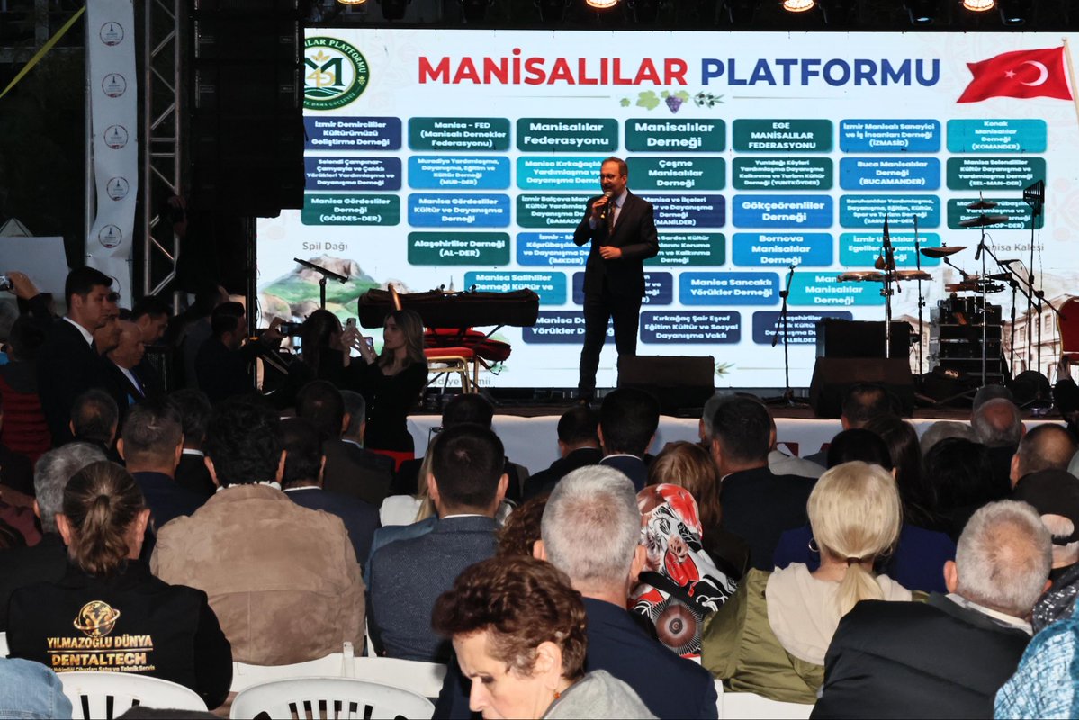 kasapoglu's tweet photo. 📍 İzmir • Manisa Kültür ve Sanat Festivali

Manisa’nın kültürel zenginliğini, geleneklerini ve sanatını İzmir’de buluşturan güzel bir organizasyona eşlik ettik. Şehirlerimizin ortak değerlerini yaşatan, insanlarımızı bir araya getiren bu tür buluşmaların ayrı bir kıymeti var.

Bu güzel organizasyonda emeği geçen ve katkı sunan herkese teşekkür ediyorum.