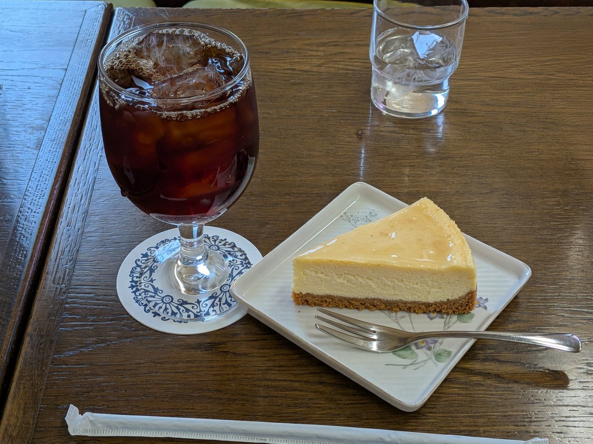 itomaxjr's tweet photo. コーヒーは朝昼有の3杯のむ
ダイエットにもいいって聞くよ https://t.co/EXKtYlkuZ7