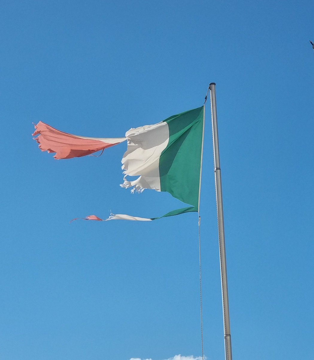 whoisangie68's tweet photo. #Buongiorno a tutti https://t.co/4D4oUuFRbm