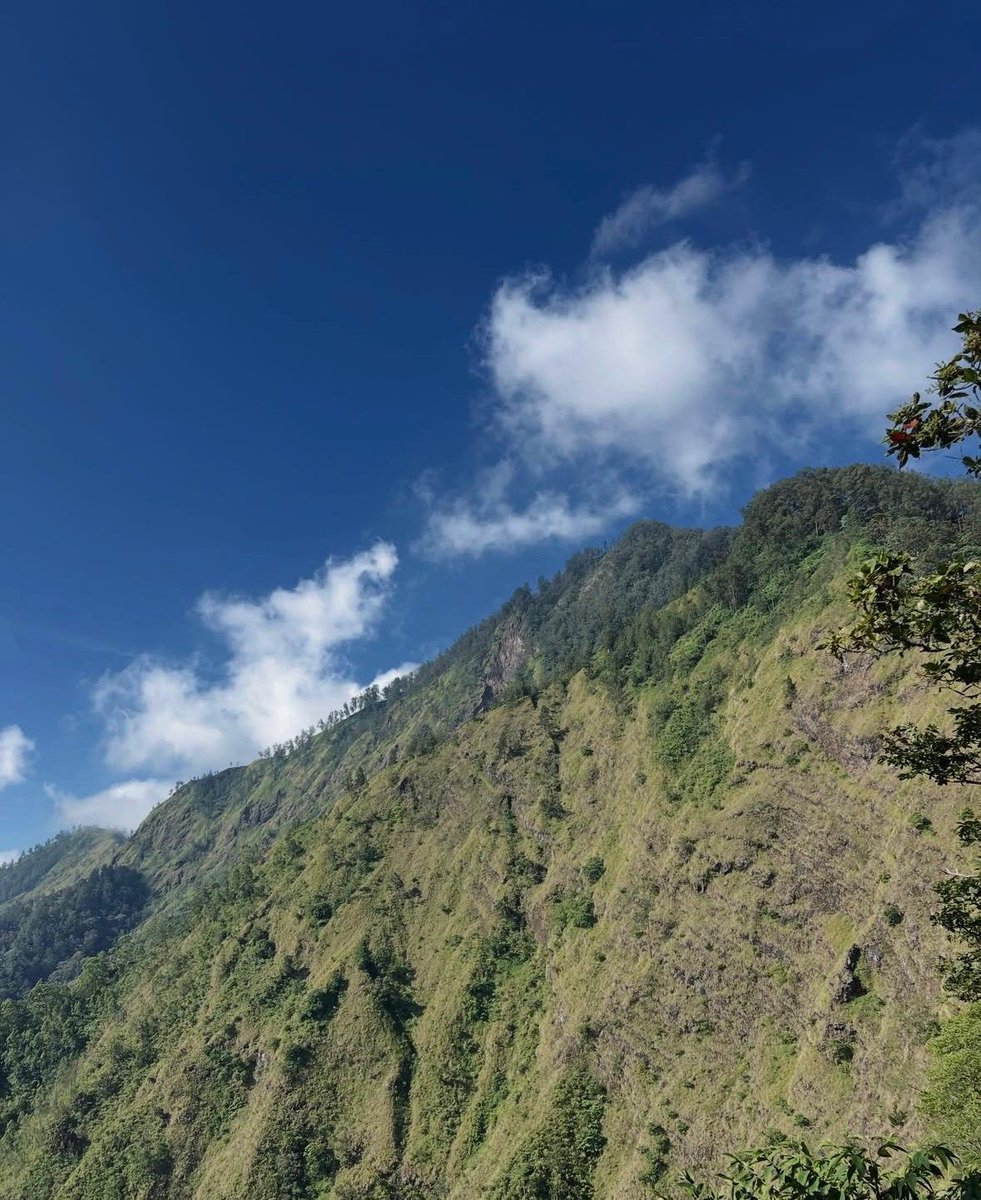 akudannyy's tweet photo. foto gunung yang ada di gallery 📸⛰️ https://t.co/ix5PGzzOz1