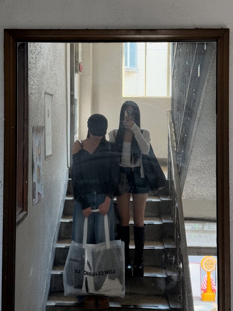 ciizezip's tweet photo. ( 🎞 )

ig post , 서울에서.zip📁
181026 —— ciizezphr

🔗 https://t.co/piY70X7EmL

#kapookciize 
⁺˖°ʚ #ciizezphr #CiizeRutricha ɞ°⁺˖ https://t.co/nApUkRou2n