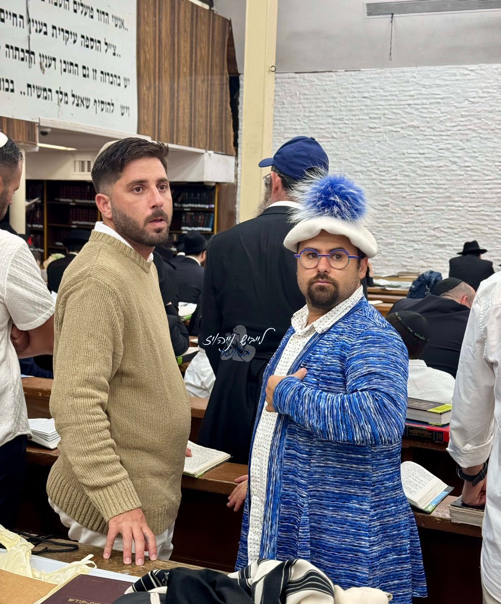 Published_I's tweet photo. באמערקט היינט מוצאי שבת אין חב"ד הויפטקווארטיר 770 איסטערן פארקוועי אין קרוינהייטס. לחיים. https://t.co/U6BWIayB0U