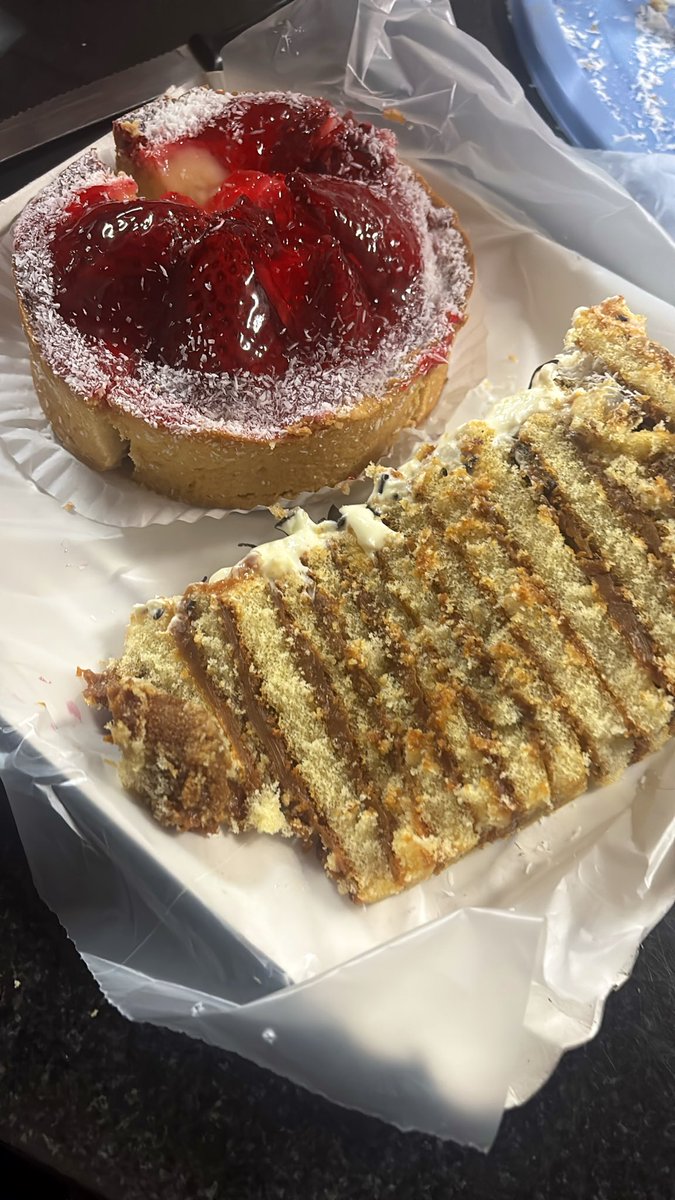 c77benditta's tweet photo. La mejor parte del final de los cumple🤣😍 que rico amo https://t.co/gbo20CssjW