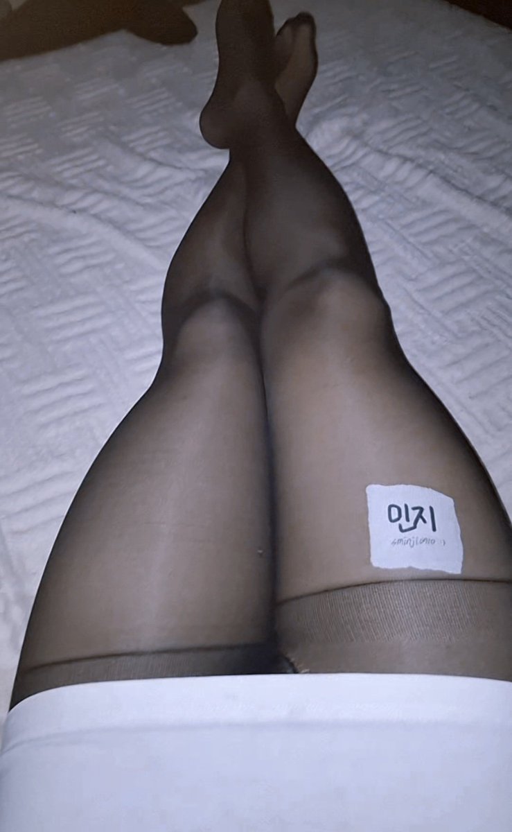 sminji0710's tweet photo. 스타킹 신기 좋은 날씨가 온ㄷㅏ
#검스 #스타킹 https://t.co/bE775N7D4v