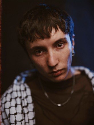 HatemNafti's tweet photo. Entendu ce matin sur @France inter ce
« Les abri-bus ont eu droit à plus de temps d’écran que n’importe quel enfant tué à Gaza »
L’excellent acteur Mitia Cappelier (18 ans), star du film La Gradiva https://t.co/dm9PBqh5Yu