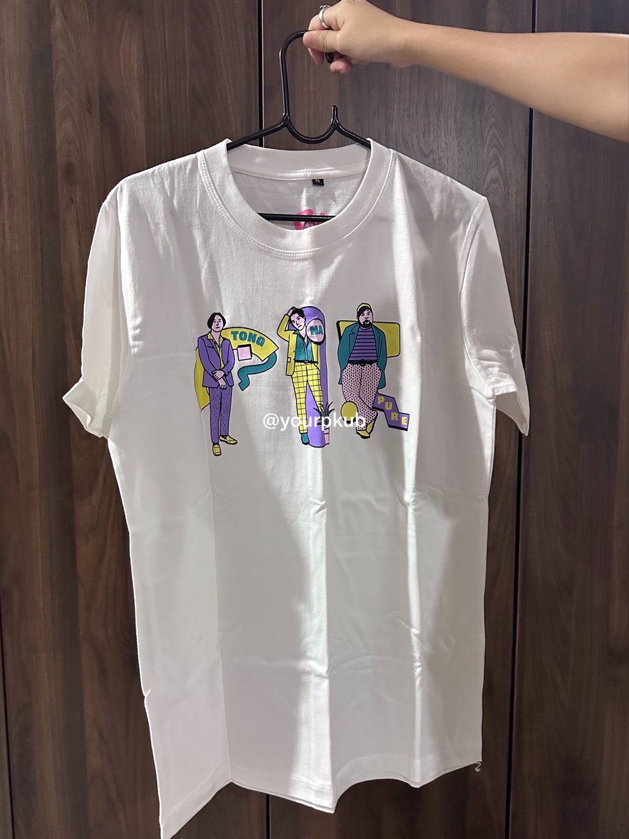 yourpkub's tweet photo. 𓍯 ปล่อยเสื้อ polycat "POLY T-SHIRT"

*ไม่เคยใส่เลยซื้อมาเก้บคับ🥹🥹

📍350 รส พร้อมโอนลดได้ (ทักมาคุยก่อนได้งับ อยากขายมาก)

#เสื้อวงไทย #โพลีแคต #polycat #เสื้อวง #เสื้อผ้ามือสอง #เสื้อโพลีแคต #เสื้อผ้ามือสองสภาพดี #เสื้อวงดนตรี #เสื้อpolycat #ตลาดนัดpolycat https://t.co/ZakVBJyMlo