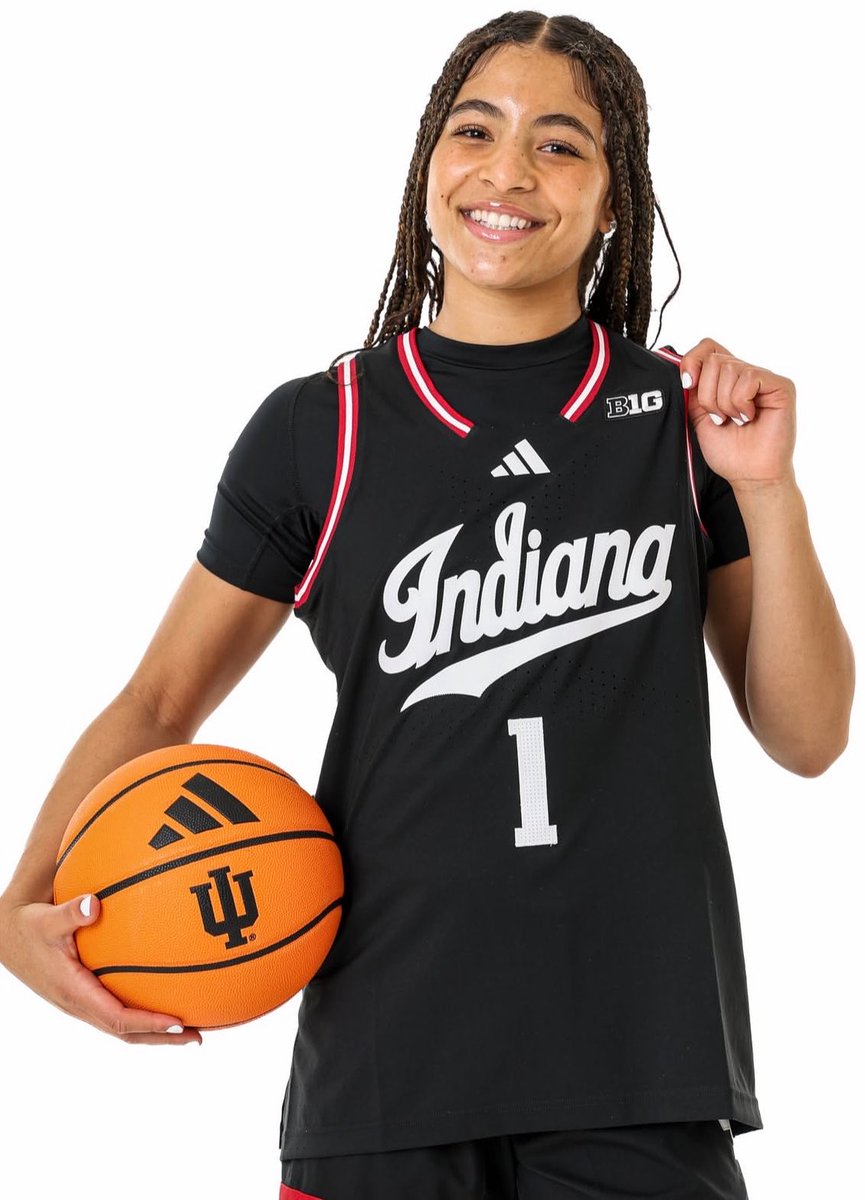 EJayArrow's tweet photo. 4⭐️ recruit Kenna Hunt (ranked #55 in the Class of 2028) on her [unofficial] visit to Indiana. https://t.co/aCswaYUrua