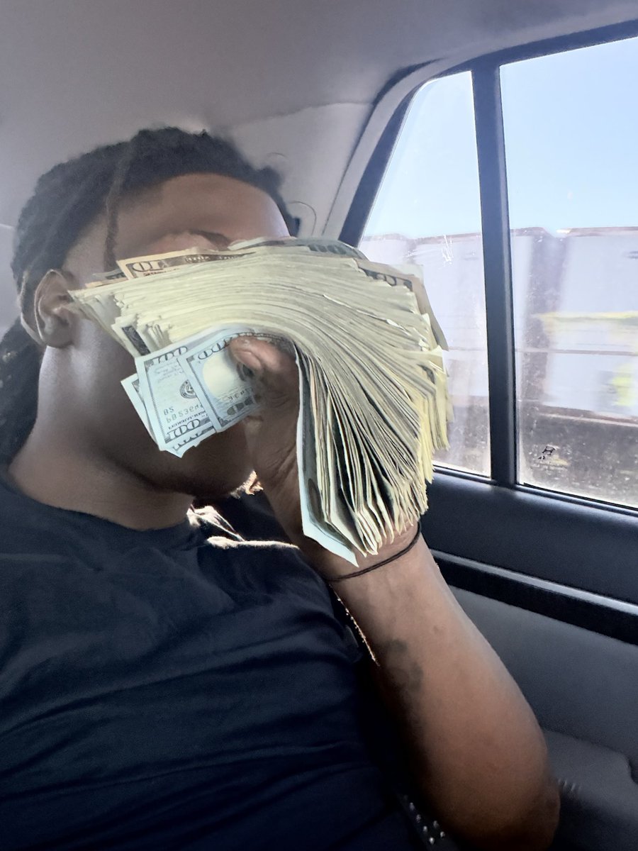 NPimpin75317's tweet photo. Him Pimpin 🤙🏿 #fypシ゚viral #dtxfreakz https://t.co/MnfrzPI95k