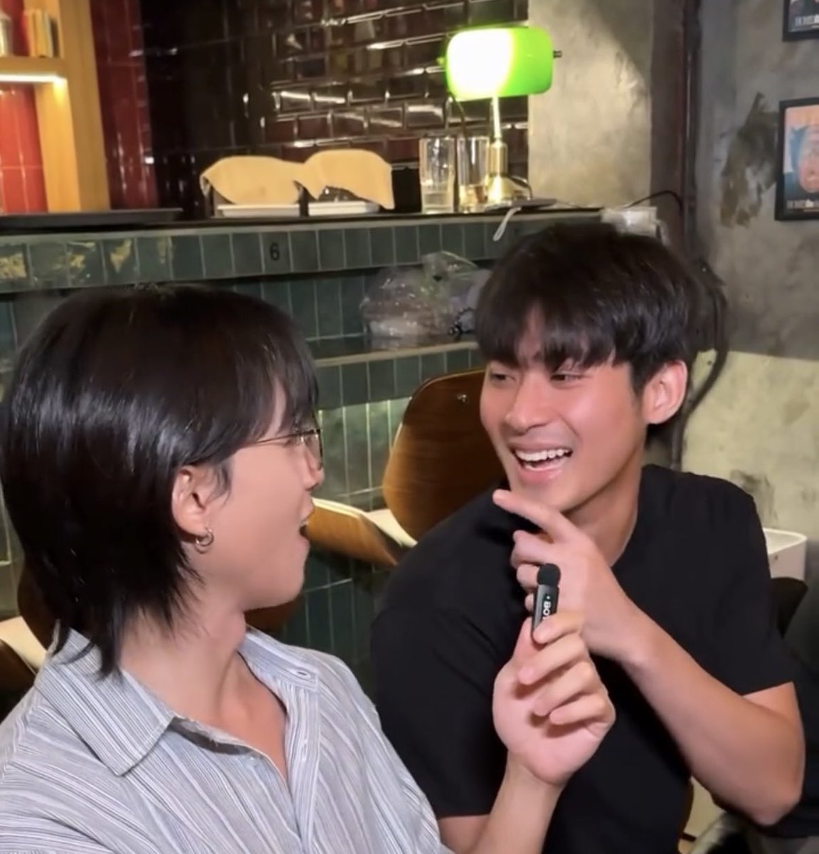 juniorfluke_ofc's tweet photo. อ๋าาา เด—- เอ้ยย ที่ไปด้วยกันวันนั้นหนิ ดารามีไรอยากบอกเรามั้ยคะ 

#JuniorFluke #Kajbhunditt #FlukePongsapat https://t.co/KIYZ434EoV