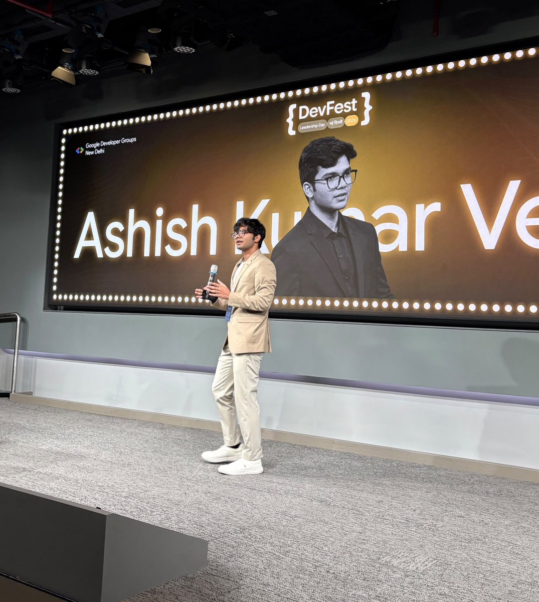 gdg_nd's tweet photo. Ashish Kumar Verma shares insights into taking bold risks, challenging traditional career paths, and navigating the journey of building a startup.
What happens when you choose an unconventional path to chase your vision? 🔥
#DevFestND26 #DevFestDilli #DevFestNewDelhi2026 https://t.co/G8oVG8fpNK