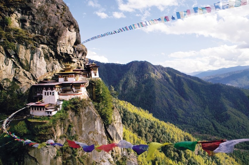 GognaBlog's tweet photo. Questo articolo invita al massimo rispetto per tutto il Mondo Naturale, cioè per l’Organismo cui apparteniamo come specie animale.
#Bhutan #GuidoDallaCasa #montagna #Occidente #GognaBlog #Sherpa
https://t.co/Mj2qE7jRU3 https://t.co/dav8NCyfVp