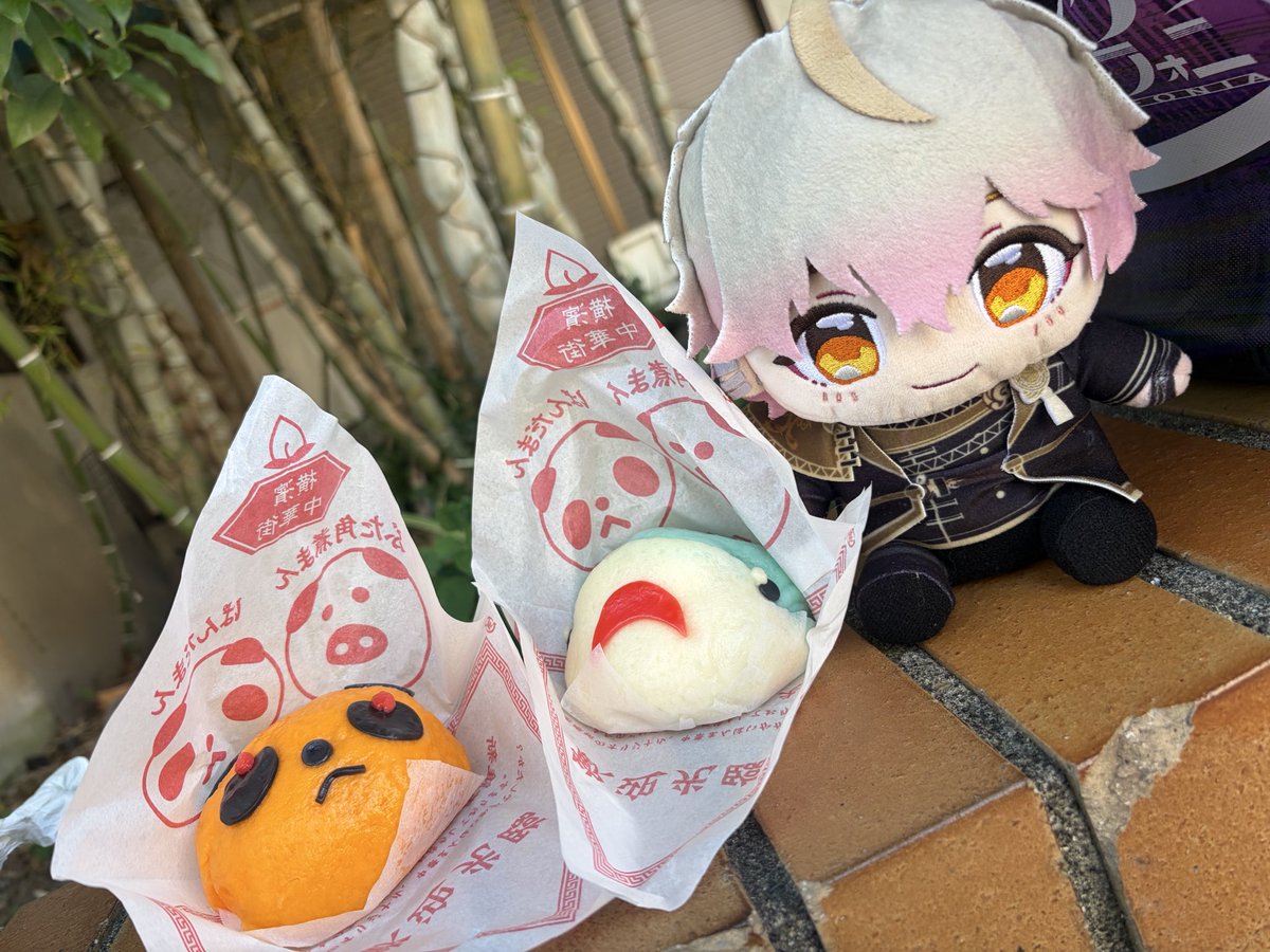 CPntNeQHGI16434's tweet photo. #シクフォニPOISONネタバレポ 

最高の時間をありがとうございました♪
特典はすちくん→みこちゃんに交換していただきました🙏
ドリンク飲めなかったけどチュロス食べられて満足☺️
こさめちゃんみたいなフカヒレマンも買えました🦈
沢山楽しい企画をありがとうございました！
福岡に帰りますー✈️ https://t.co/ZwbsWw4YwY