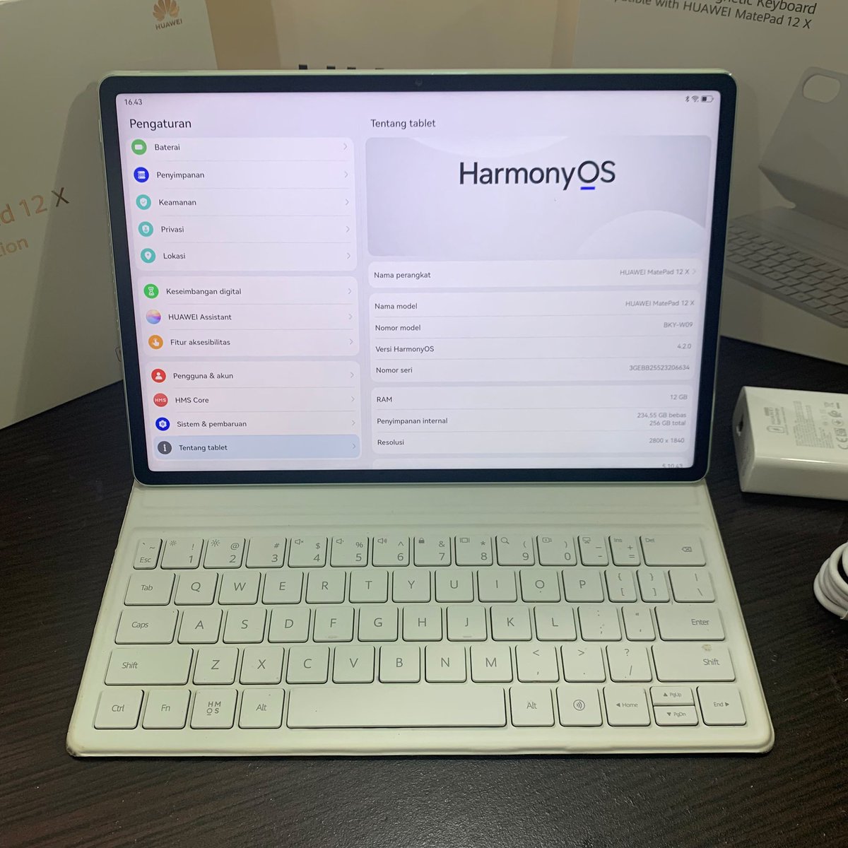 Faza260's tweet photo. Huawei Matepad 12X Papermate Edition 12/256gb 
Fullset Original,Mulus,Perfect
Sudah include Keyboard Original
Kondisi Fisik 98% Mulusss
Part Orian Semua 
bogor kota |Cod jabodetabek |rekber shopee |tukar tambah | No.Wa 085780070849
#zonauang #preeloved https://t.co/x0IMt16Ay8