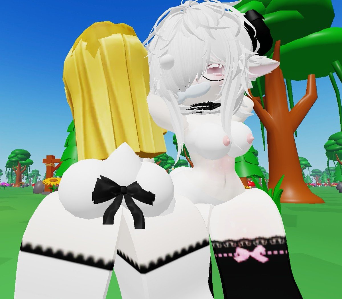 liki_67's tweet photo. Mi amiga y yo somos unas gatitas  muy buenas 💞
Siganla subiremos las dos contenido @klgstar_h 
#cumtribe #robloxporn #sexo
#rovloxgirls #robloxr34 #gooners https://t.co/Ll6ZGrKr96