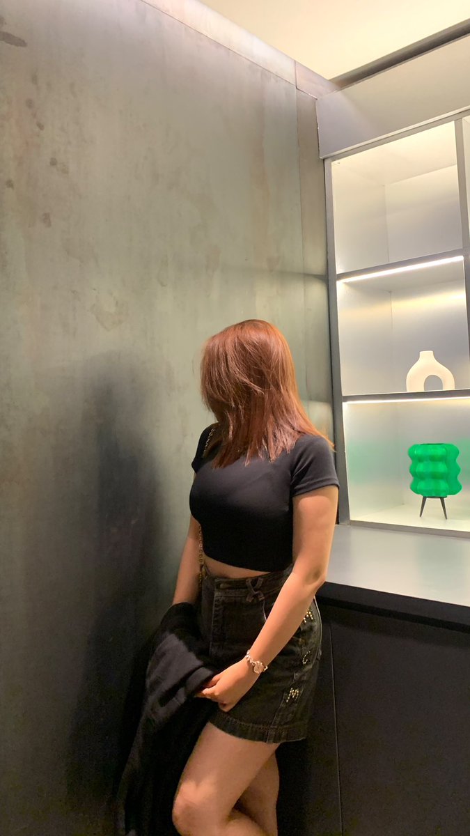 privmeiii's tweet photo. ganti warna deh beso, bosen https://t.co/k8rqIqdnW0