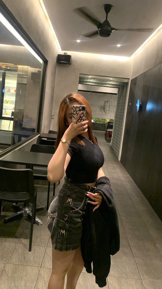 privmeiii's tweet photo. ganti warna deh beso, bosen https://t.co/k8rqIqdnW0