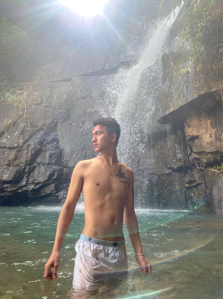 alex_za75274's tweet photo. Amm mes haa video កាលគាត់មិនទាន់យកប្រពន���ធ 🥵💦 https://t.co/w4Mr6gd9vn