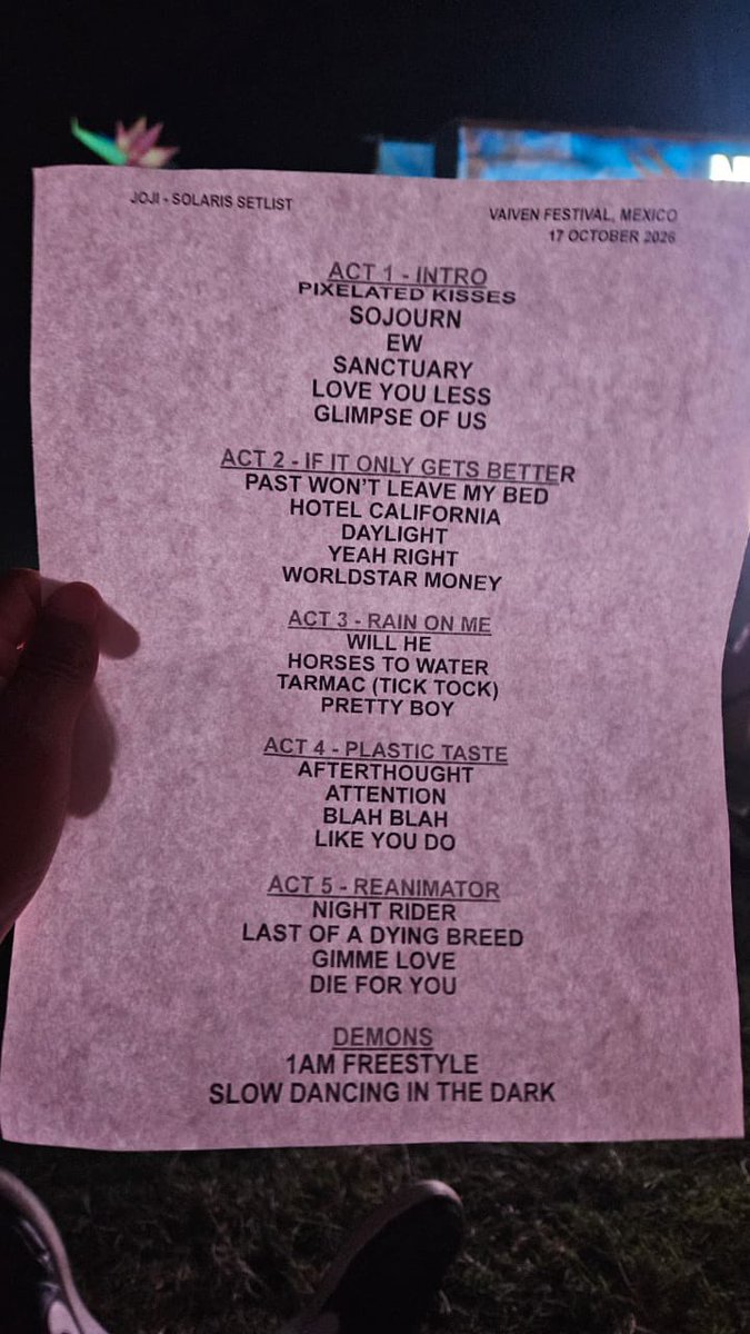 jojiargentina's tweet photo. 🇲🇽 | ¡Setlist de Joji en su presentación de hoy en México! 🥹
17.10.2026

©️arim.v https://t.co/7uvGs2zHSH