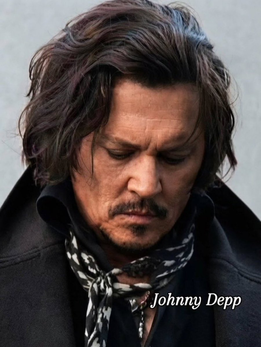 GatsbyV82246's tweet photo. I love &amp; support
Johnny Depp

Keep it Going! 
#JohnnyDeppIsGOAT 
#JohnnyDeppForever
#IStandWithJohnnyDepp https://t.co/FvgGnd9syA