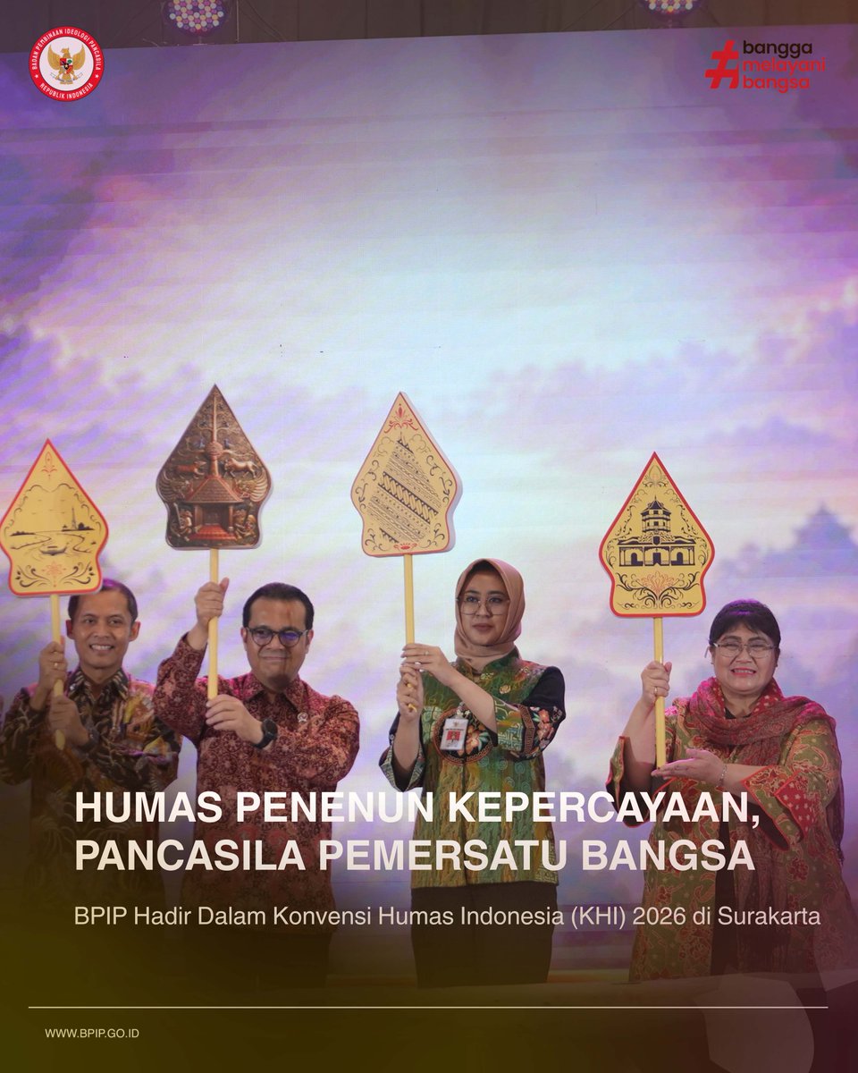 BPIPRI's tweet photo. #SalamPancasila

Wakil Kepala BPIP Dr. Rima Agristina dalam KHI 2026 mengajak masyarakat merawat perbedaan dengan toleransi dan nilai Pancasila demi memperkuat kepercayaan publik.

#BPIP #Pancasila #KHI2026 #PERHUMAS #MenenunKepercayaan https://t.co/lV6ZasFRio