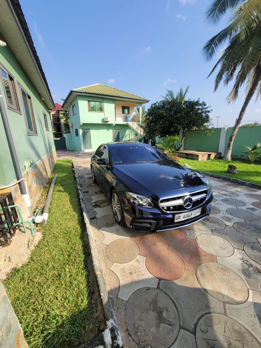 AngelAnon12's tweet photo. 2017 MERCEDES BENZ E300 ¢320k

Bought and registered Brandnew

2.0 L
27000 miles
Automatic 
5 Seater
Key 
Fabric seats
Reverse &Side Camera 
Carplay/Android Auto 
Chilling AC
Solid suspension 

Just buy and Drive

AccraMall 
Commission terms apply 
5229
AngelsDirect🪽 
https://t.co/Jpfgj9gg4M