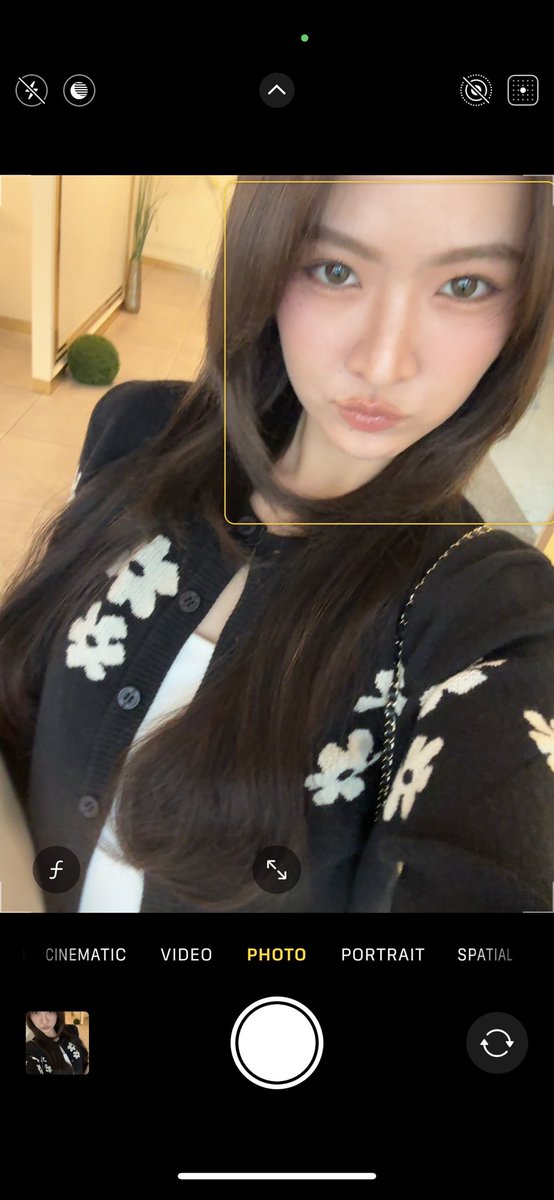 Prigkhing2's tweet photo. ทอมจ๋าเค้าออกจากร้านทำผมแล้ว เค้ากำลังจะไปอิมแพคเดี๋ยวนี้ แต่เค้าไปกะแม่ต้องทำตัวเรียบร้อยเก็บเอาไว้อาการอย่าไปเยอะ🙂‍↕️💗
#.เค้าไปเชียร์ออมจริงๆ #.ไปดูพี่หลิงกระโดด https://t.co/r0z993L9vI