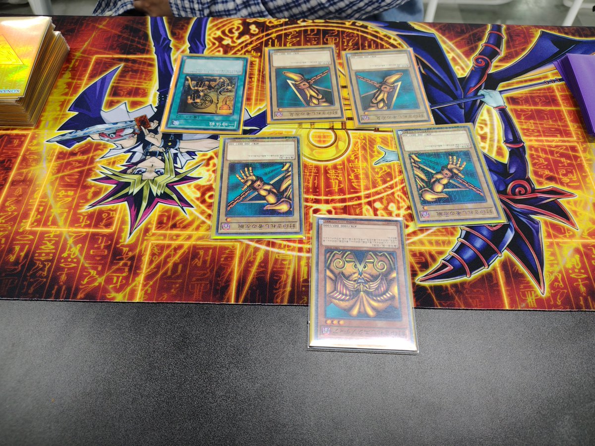 roku666roku1's tweet photo. 遊戯王
ジェネシスイベントにて
相手先行、初手一時休戦で互いにドロー

「えっ、あの、カットしてもらいましたよね？」
「？はい、ちゃんとしましたよ。」
「すいません、揃いました‥」
「！？！？！？！？」

いやぁ、いい経験したー！ https://t.co/YRU3wPzReH