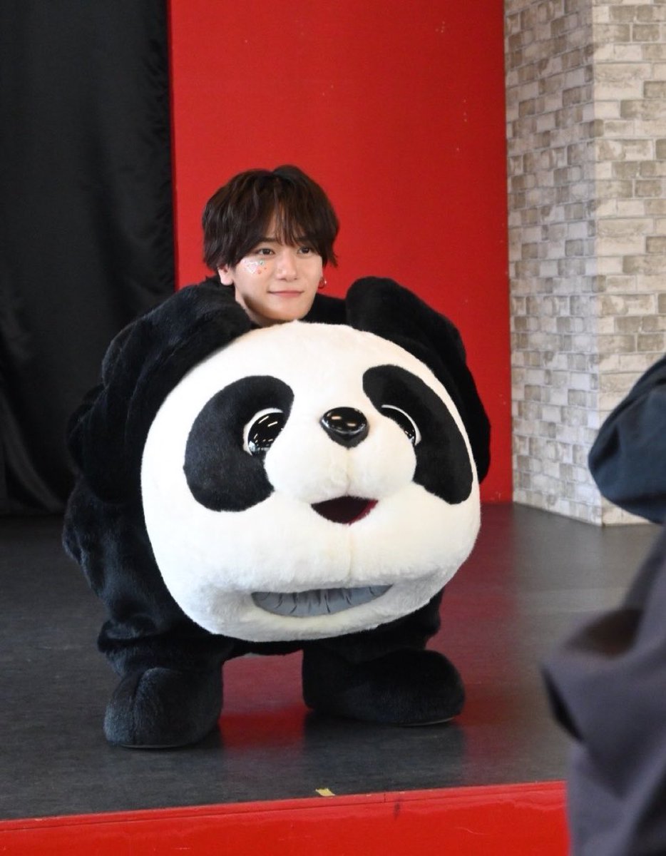 suki2_030's tweet photo. ㅃ ㅃ 。 https://t.co/92D3cOQgDe