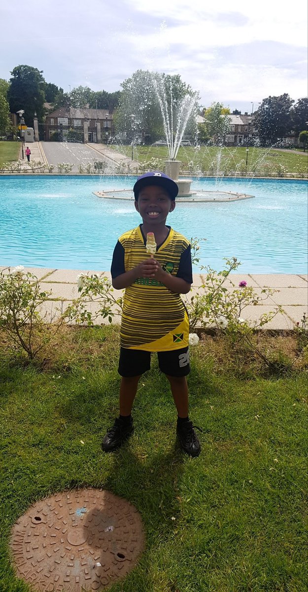 OhYesIDo2315's tweet photo. Happy 15th Birthday to my Star Boy King Kaleb. 

The only boy I know to arrive on his due date ❤️🫶🏾he was right on time!!

He’s funny, and kind, He’s smart, very quick witted. Takes after his mum 😉 and he has a smile that lights up any dark day. 

Happy Birthday son. https://t.co/U0TtGshomS