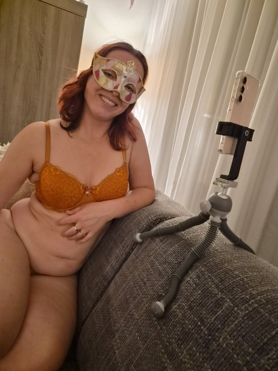 axxxioncouple's tweet photo. Had some great fun last night... LIVE! 🥵💦 #sexy #milf #live #insession #sunday #funday https://t.co/eLCp4s6Ax4