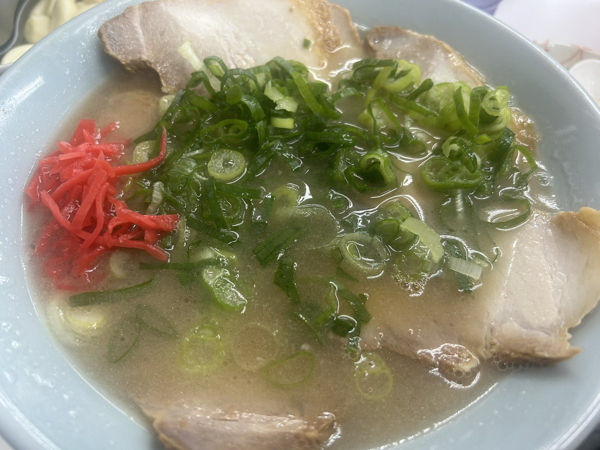 Kazu04mi's tweet photo. メインのラーメン美味しかった🍜 https://t.co/bRr9KMLbs9