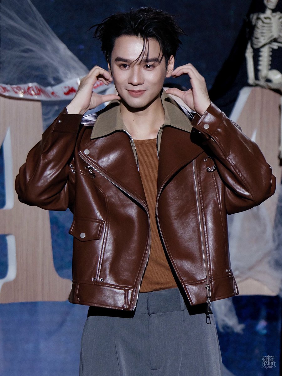 KengHaritLand's tweet photo. ภาพที่มีเสียง มามี๊ ๆๆๆ เป็นอ้วนกมที่สุด🥺

#KengNampingFMinManila
#KengNamping #เก่งน้ำปิง
#KengHarit https://t.co/TfrZyb7Lo6