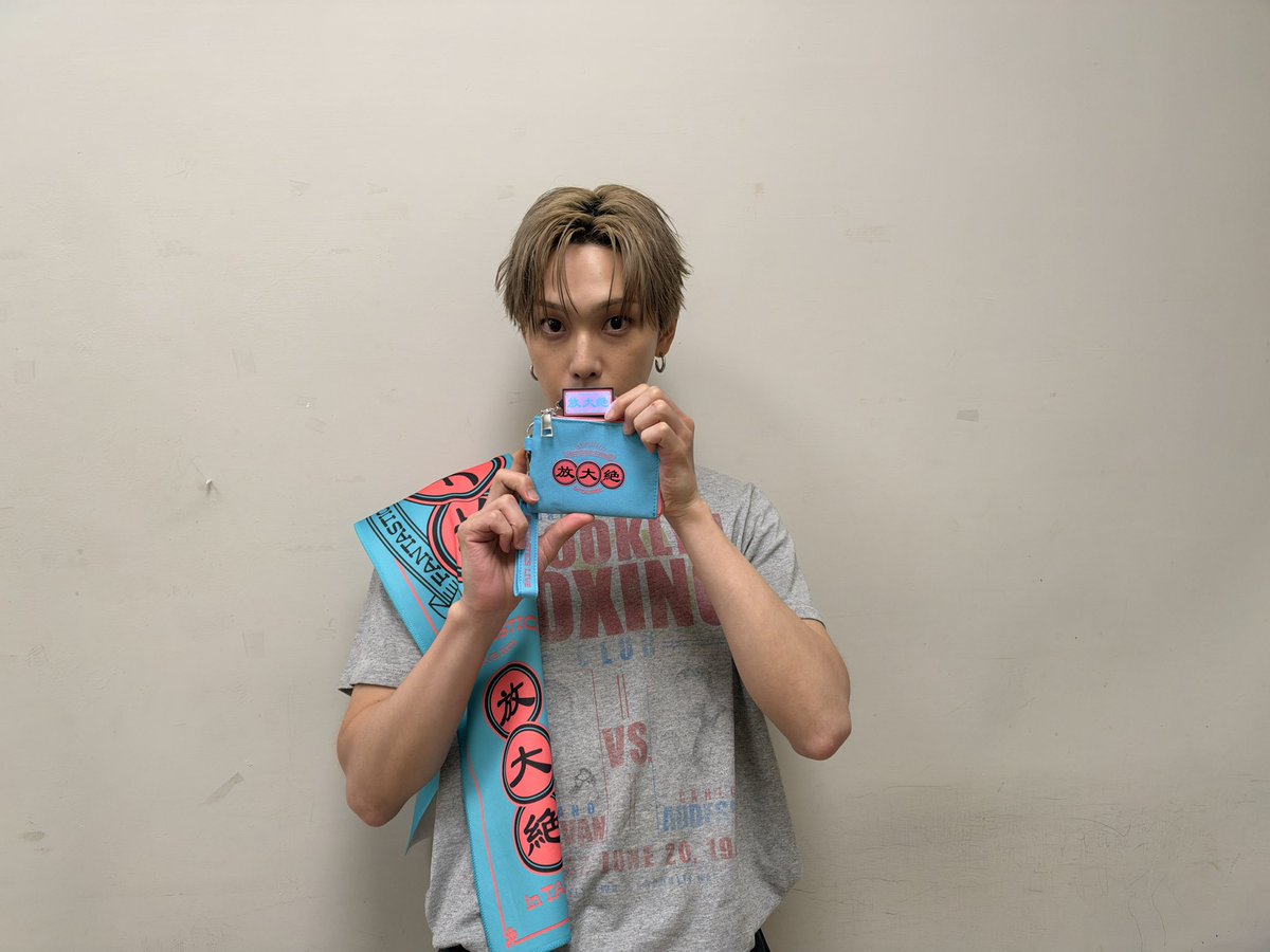 fantastics_fext's tweet photo. ／
FANTASTICS LIVE 2026 
in TAIPEI "放大絶"
＼

⏰17:00~START
📍Legacy TERA

#FANTASTICSinTAIPEI
#FANTASTICS https://t.co/xzmEZnpibr