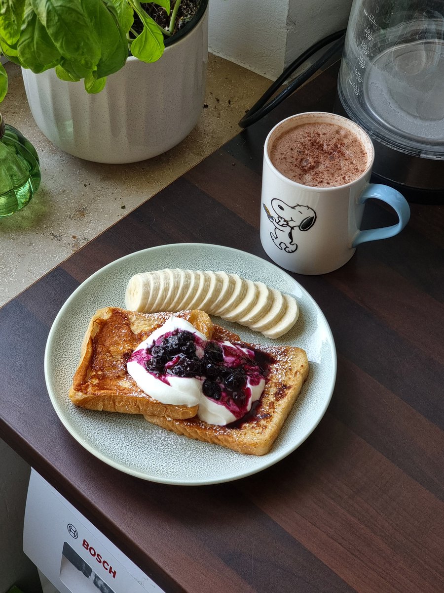 tiiyamisu's tweet photo. good morning https://t.co/Hw4kqTH6t5