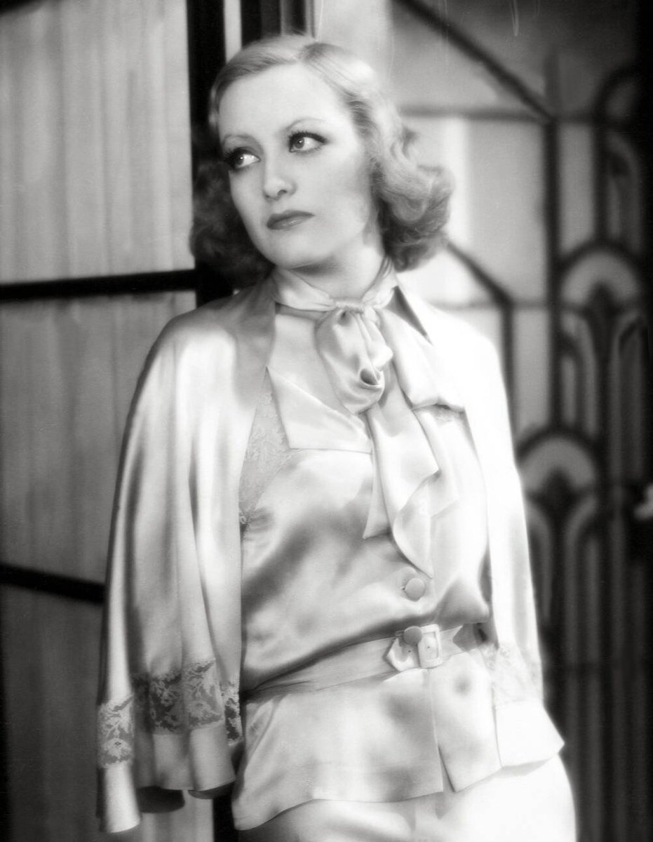RomanPBone1's tweet photo. Joan Crawford publicity for This Modern Age (1931). https://t.co/3tSjNZxUV5