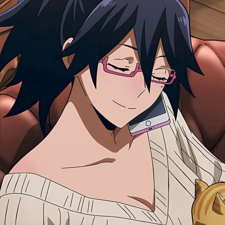 Loud31_cloud's tweet photo. Miss midnight should show her cleavage more I am just saying what we all are thinking my lesbian came out oh well *shurgges shoulders* https://t.co/qQIAvCtSMe