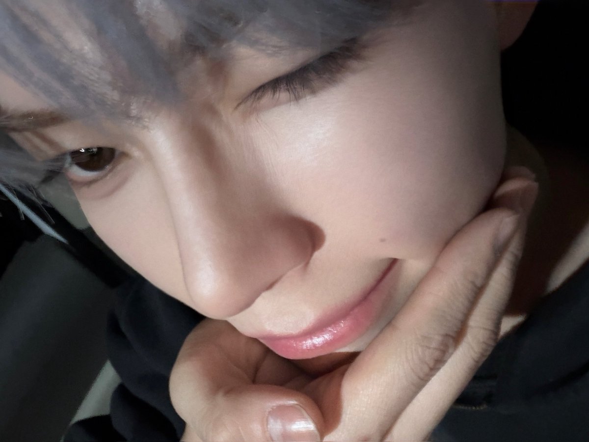sunghanbin_twt's tweet photo. [📸]
2026.10.18
KBS2 ‘개그콘서트’

#성한빈 #SUNGHANBIN
#DEAD_ALIVE #UNDEAD https://t.co/cSsyi13qds