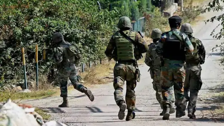 ndtv's tweet photo. Chinese Agents Pose As Academicians, Extract Info From Army Officer's Wife
https://t.co/bsMDq0Mg05 https://t.co/xDKMsDeDTG