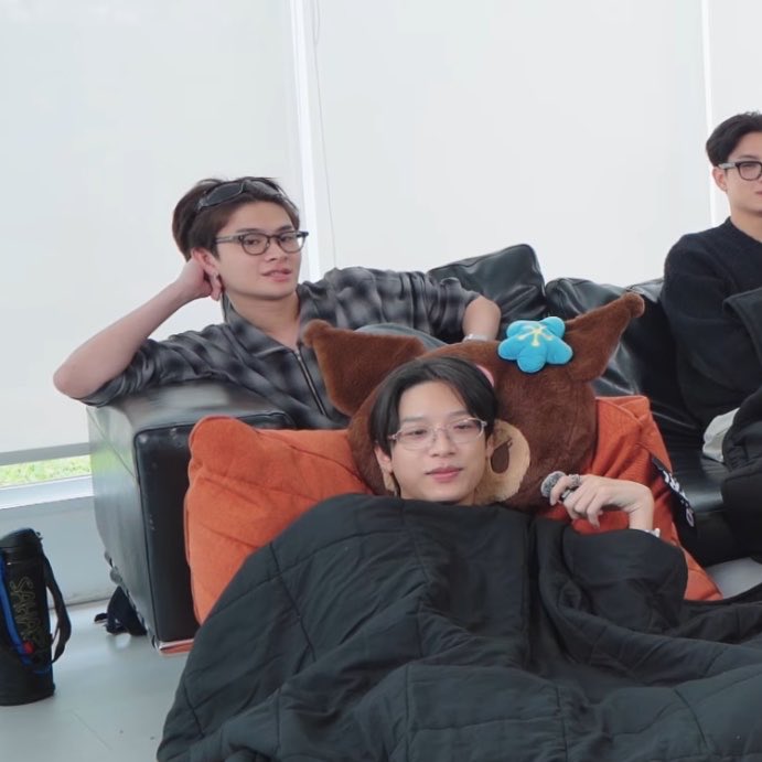 rubbyrainsxxa's tweet photo. ผมเขินสิ่งนี้มาสามวันแล้วครับ https://t.co/jPNj3h4oxW