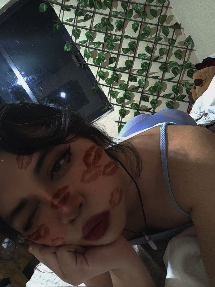 RamirezDe29478's tweet photo. Soy una maldita perra que me gusta que la usen como una puta y la cojan por todos lados 🥰🔥
#puppygirl #putiniña #putimuñeca https://t.co/16pXAYicuU