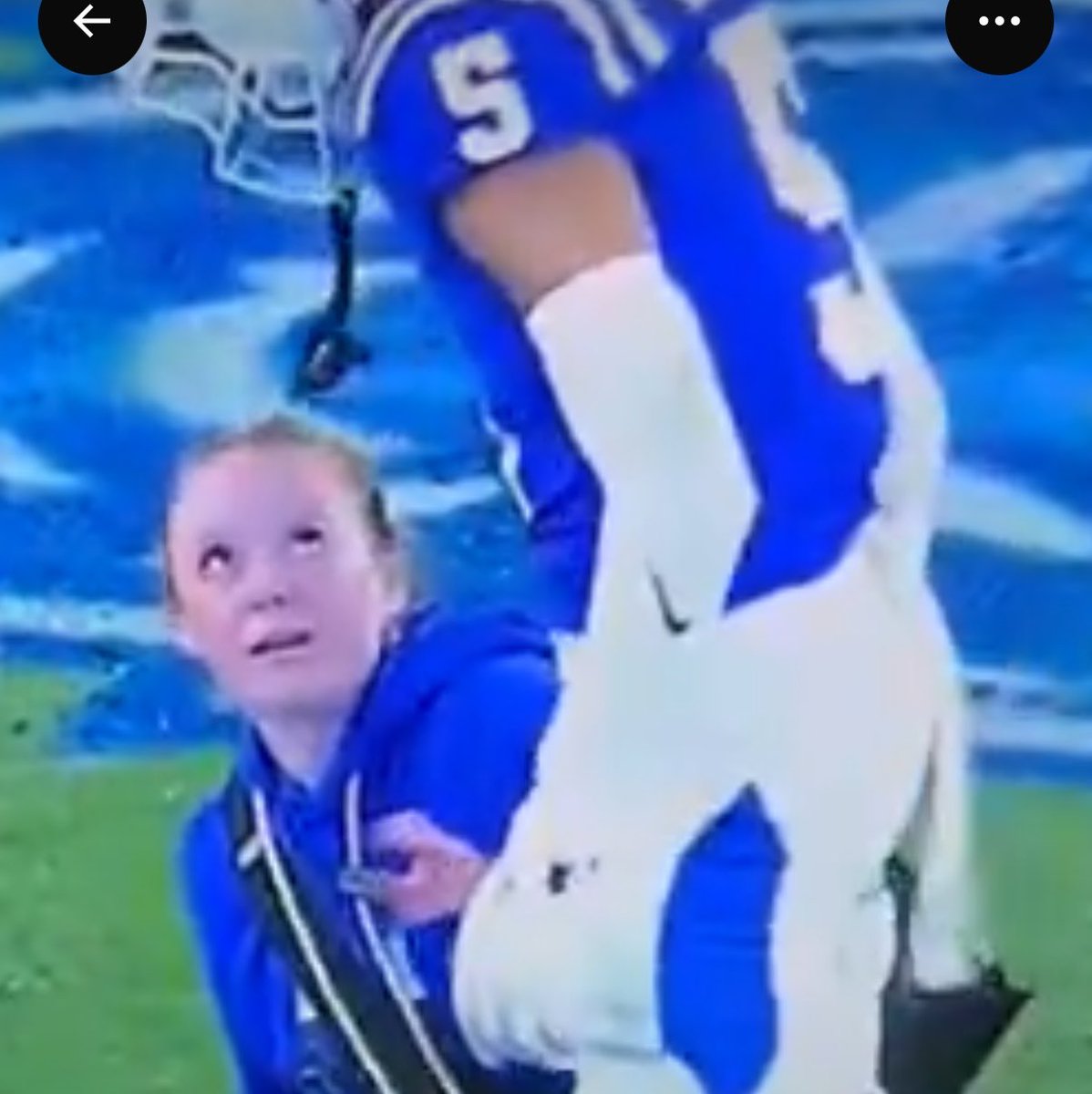 shesbonky's tweet photo. We're not talking enough about THIS moment from the #Duke football game immediately after he struck her

She is AFRAID of him after the first hit and is now watching his face and keeping her arm up to attempt to protect herself from another blow from Kimari Robinson https://t.co/vg0Srx9daQ