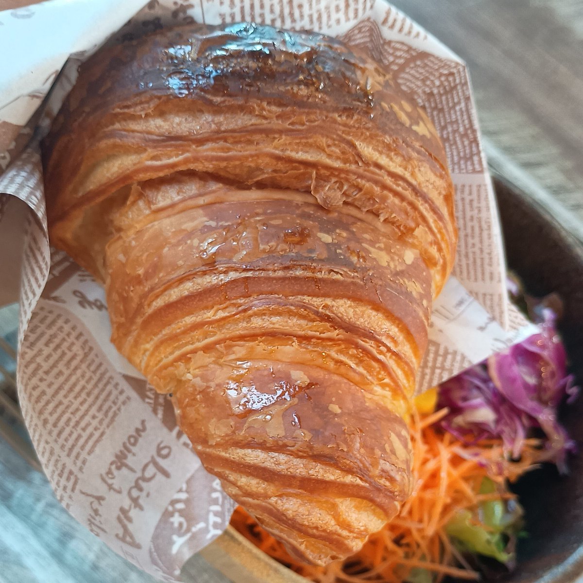 Life_Kanagawa's tweet photo. クロワッサンもいただき、お腹いっぱい https://t.co/PtqmIdNUOG
