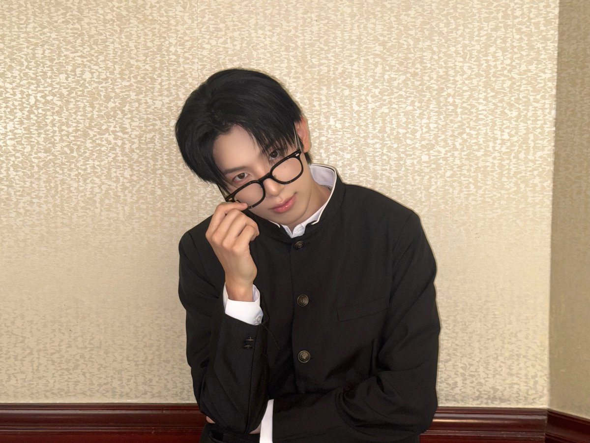 at_ALL_H_OURS's tweet photo. [#건호]
我怎么有点喜欢你了?

#ALL_H_OURS #올아워즈
#KUNHO #건호 https://t.co/9fTGtKc8RN