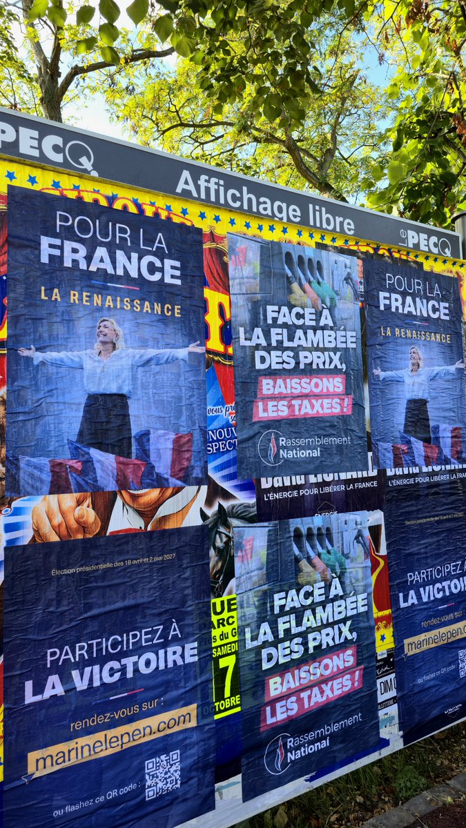 Noe_Zavadil's tweet photo. 🇫🇷 Remettons la France en ordre et entamons la Renaissance avec Marine Présidente !
🇫🇷 Collage au #Pecq
Rejoignez-nous : https://t.co/cDlZNwhARr
#RN #RN78 #rassemblementnational https://t.co/RxpHebwiJw